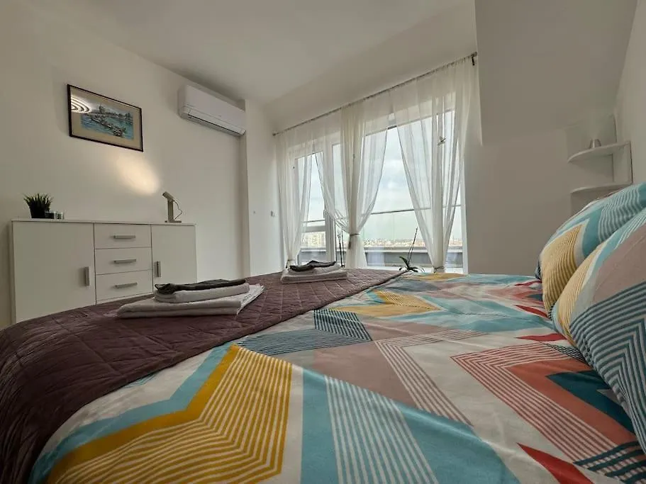 Panoramic View Near Sofia Airport Apartment 0*,